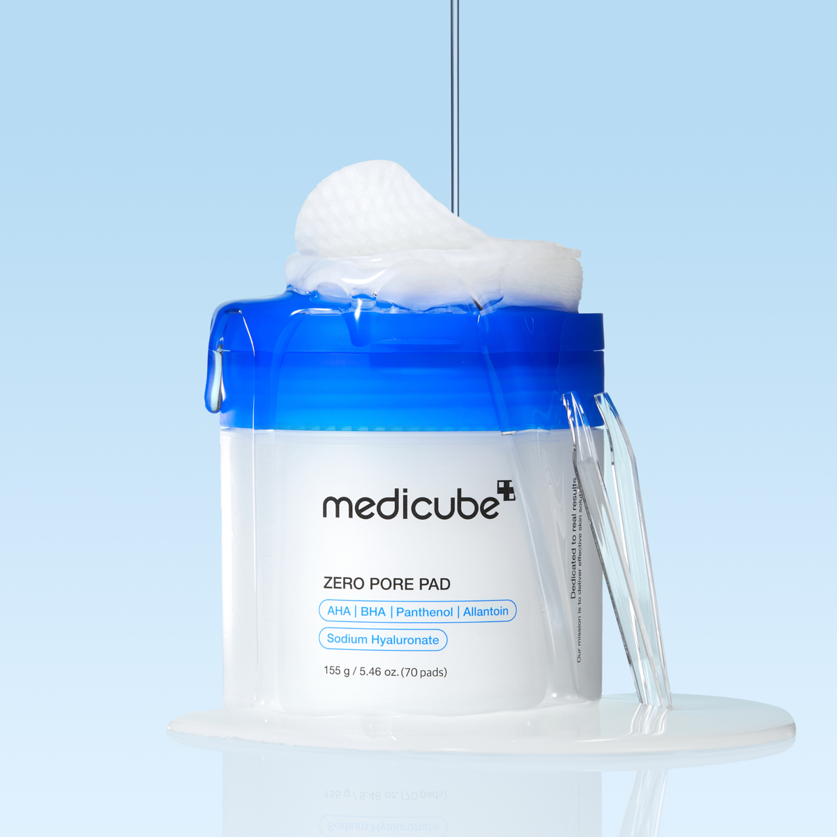 MEDICUBE Zero Pore Pad 2.0 (70 Pads / 155 g)
Dual-Textured Facial Pad with 4.5% AHA Lactic Acid, 0.45% BHA Salicylic Acid